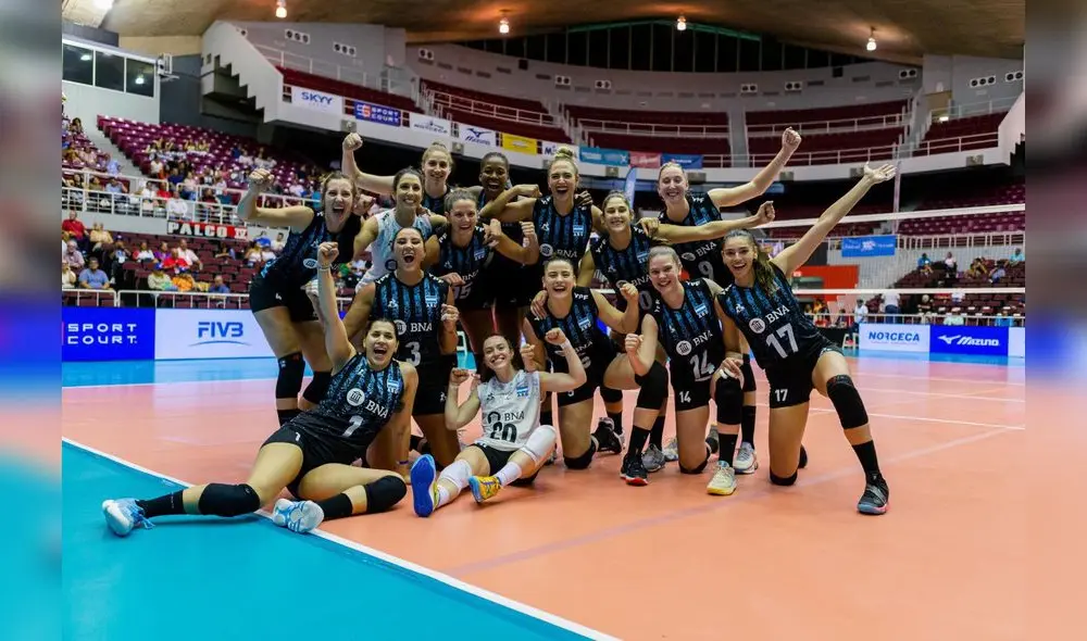 Argentina vs. Canadá se enfrentan para avanzar en la Copa Panamericana de Vóley Femenino. Foto: FEVA