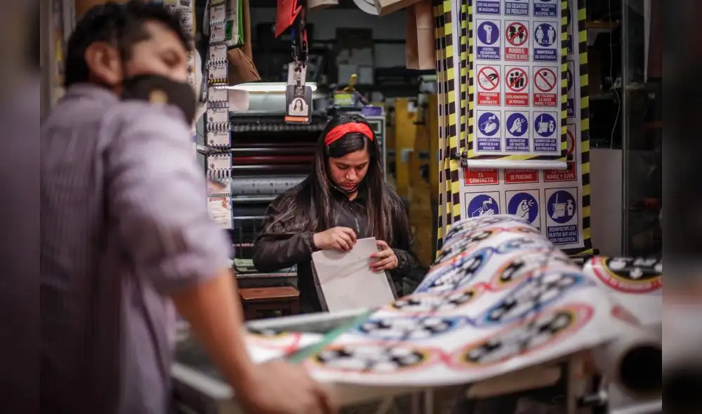 Tiendas. Hay una alta demanda de mano de obra. Foto: La República