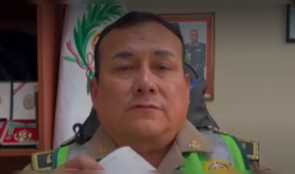 El comisario de Canto Rey fue grabado en presunto estado de ebriedad. El Ministerio Público también lo investiga preliminarmente. Foto: captura Canal N El comisario de Canto Rey fue grabado en presunto estado de ebriedad. El Ministerio Público también lo investiga preliminarmente. Foto: captura Canal N