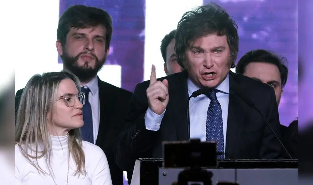 Javier Milei fue la gran sorpresa de la noche tras las elecciones PASO 2023 en Argentina. Foto:  AFP | Video: Milei presidente YouTube