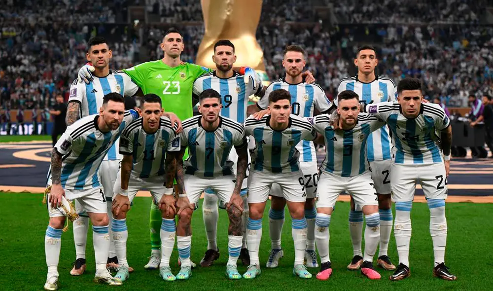 La selección argentina buscará acudir al Mundial 2026 y defender el título que ganó en Qatar 2022. Foto: EFE