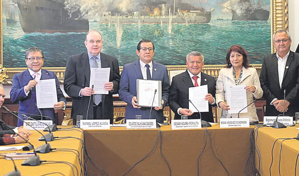 Primer paso. Firma de acta da inicio al megaproyecto. Foto: difusión Primer paso. Firma de acta da inicio al megaproyecto. Foto: difusión