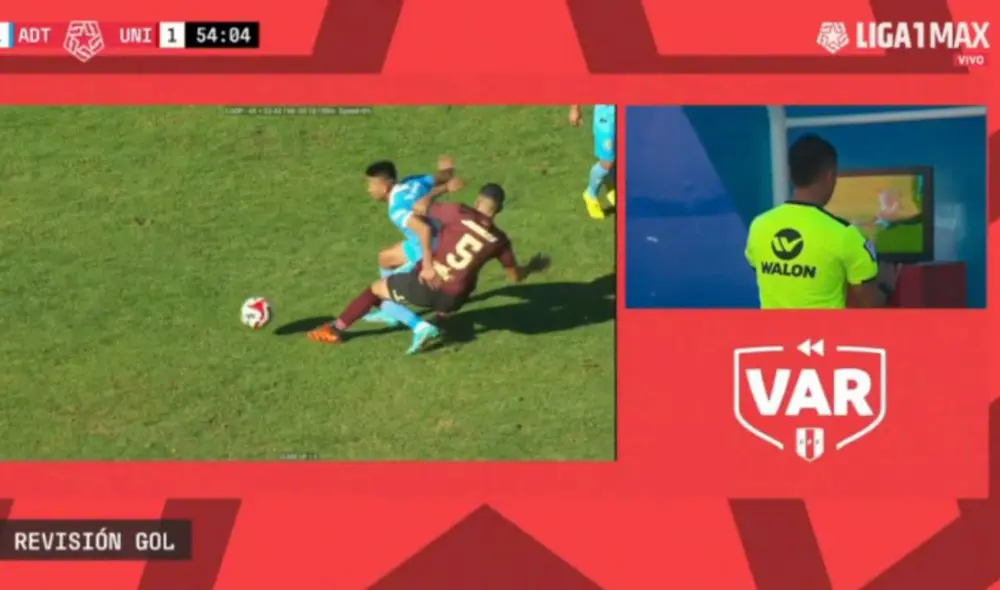 El árbitro Alarcón anuló el tanto del 'Tunche' Rivera ante ADT Tarma. Foto: captura/Liga 1 Max