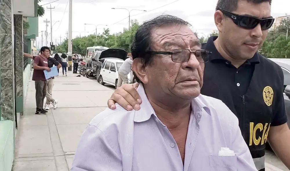 Detenido. El exalcalde de La Unión Fernando Ipanaqué Mendoza fue llevado a la Divincri de Piura y luego será trasladado a Lima para la investigación. Foto: Almendra Ruesta/La República