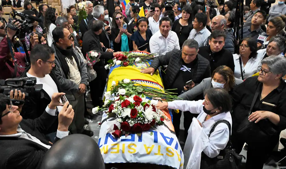 Familiares de Fernando Villavicencio responsabilizan al Estado por el asesinato del candidato a la presidencia de Ecuador. Foto: AFP Familiares de Fernando Villavicencio responsabilizan al Estado por el asesinato del candidato a la presidencia de Ecuador. Foto: AFP