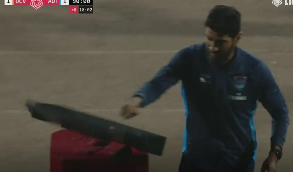 Sebastián Abreu tuvo una deplorable reacción al final del partido entre Vallejo y ADT. Foto: captura de Liga 1 Max