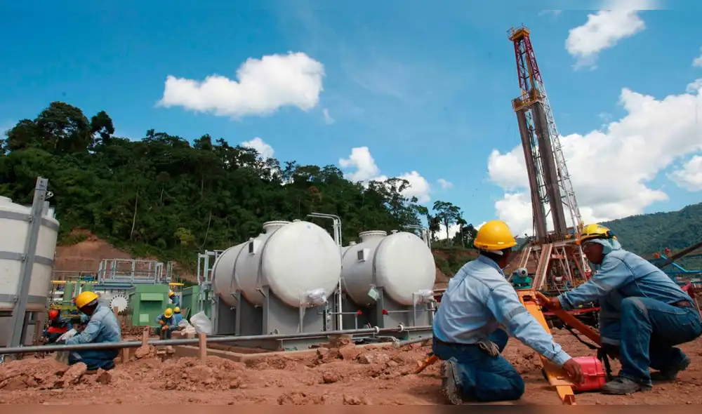 Planta petroquímica. La urea es uno de los principales fertilizantes fabricados con gas natural. Foto: difusión Foto: La República Planta petroquímica. La urea es uno de los principales fertilizantes fabricados con gas natural. Foto: difusión Foto: La República
