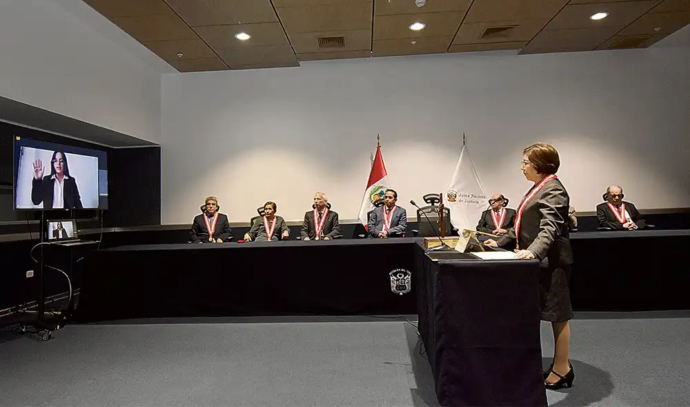 Cuidado. La JNJ tiene una alta responsabilidad en la conformación del Poder Judicial, Ministerio Público y organismos electorales. Es un blanco obvio para quienes quieren capturar más poder. Foto: difusión Cuidado. La JNJ tiene una alta responsabilidad en la conformación del Poder Judicial, Ministerio Público y organismos electorales. Es un blanco obvio para quienes quieren capturar más poder. Foto: difusión