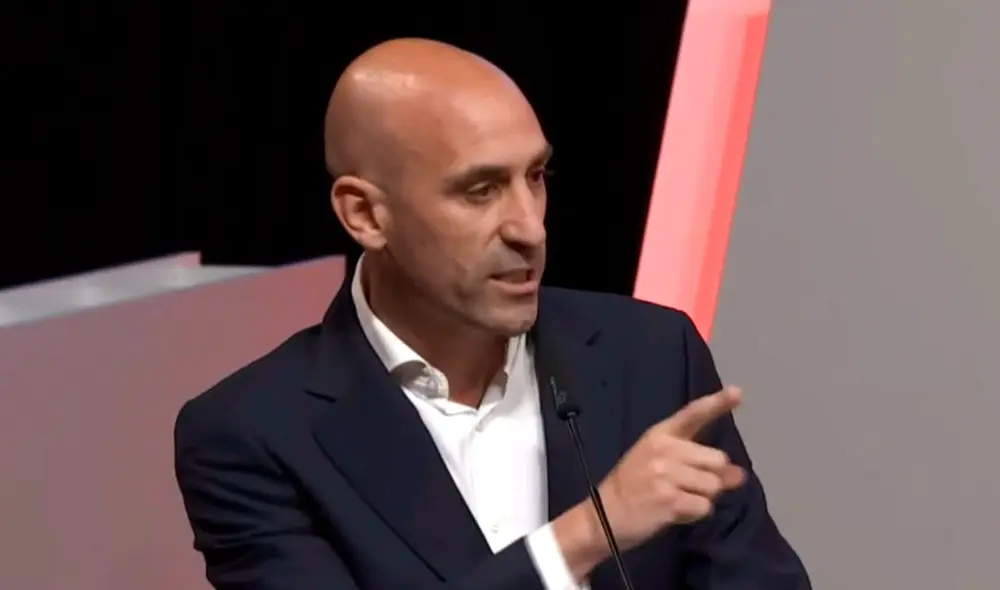 Luis Rubiales brindó una conferencia de prensa para asegurar su permanencia en la RFEF. Foto: RFEF