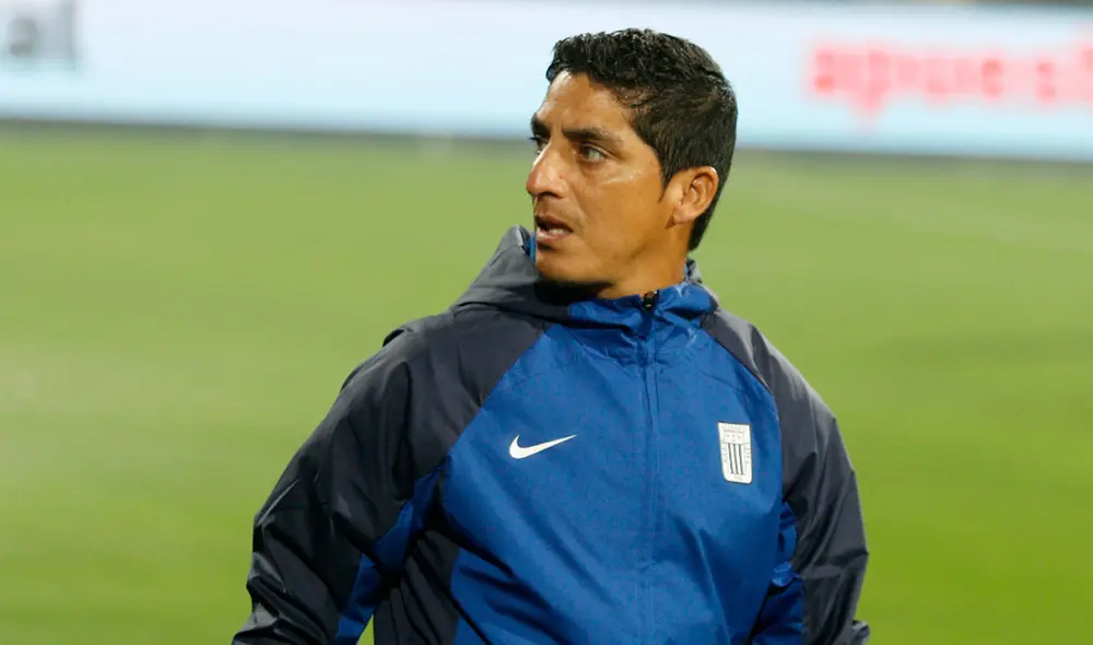 El exentrenador demandó al club blanquiazul tras su despido. Foto: Grupo La República/Luis Jiménez