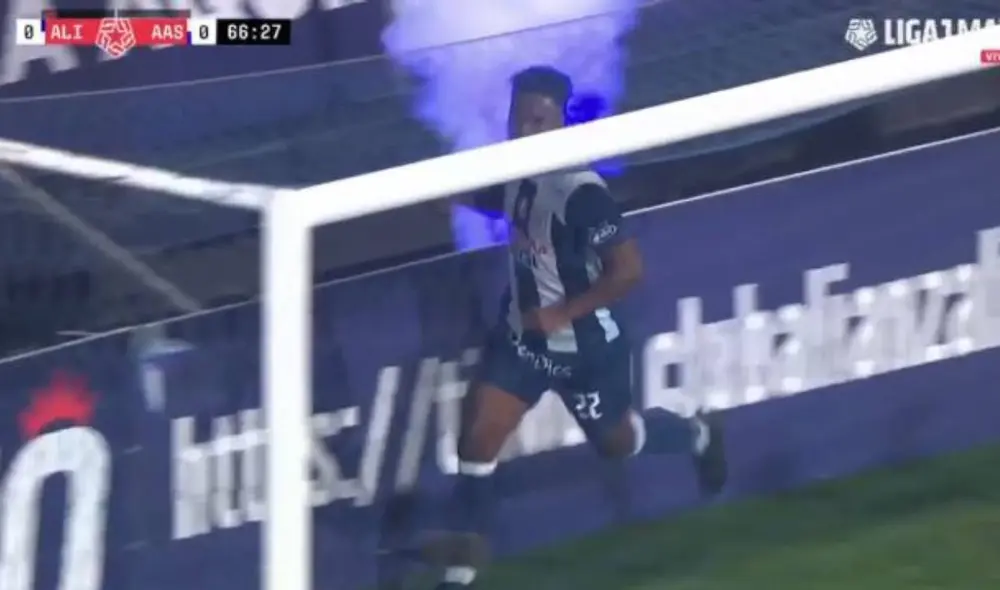 Aldair Rodríguez abrió el marcador para los íntimos ante Alianza Atlético de Sullana. Foto: captura/Liga 1 Max