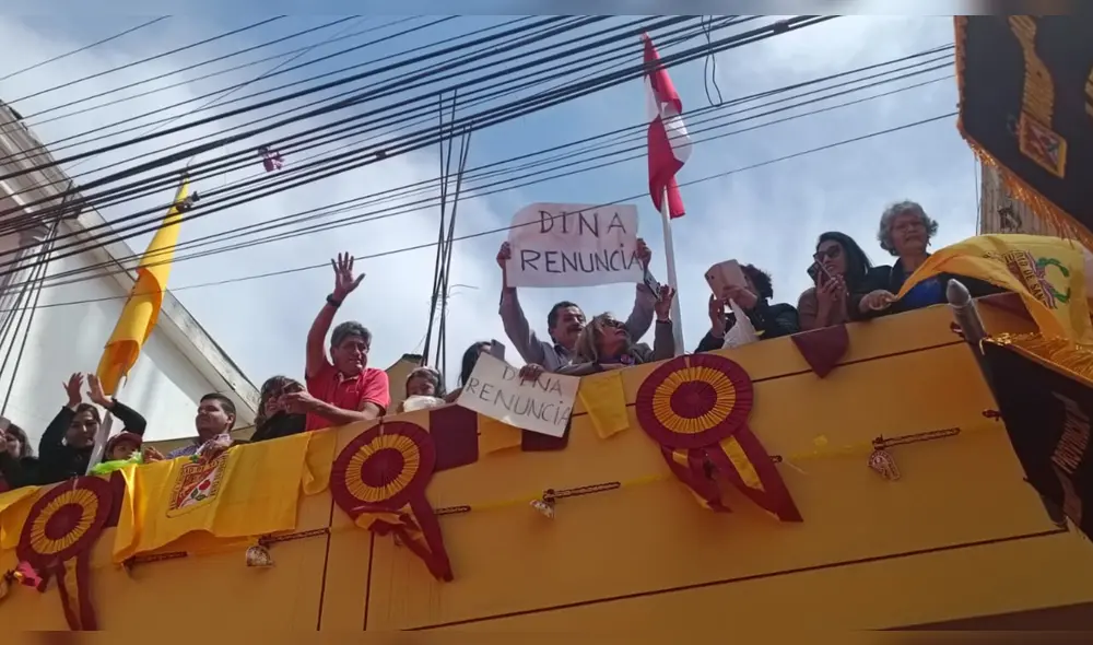 Ciudadanos protestaron contra Dina Boluarte en Tacna. Foto: Liz Ferrer/La República Ciudadanos protestaron contra Dina Boluarte en Tacna. Foto: Liz Ferrer/La República