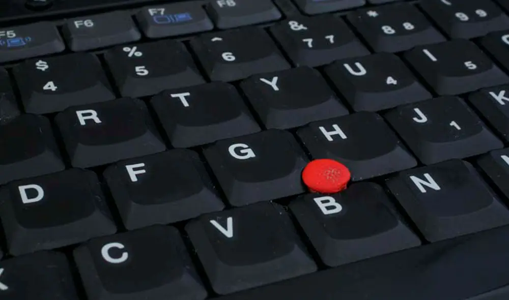 El botón rojo está presente en las laptops de Lenovo. Foto: Detail