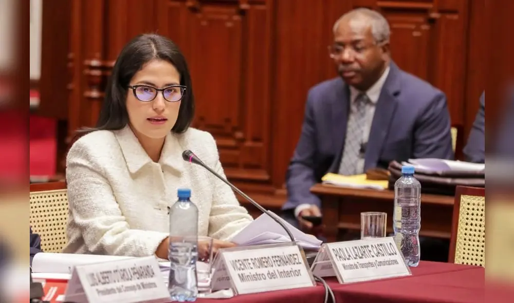 Paola Lazarte, ministra del MTC, presentó propuesta para regular taxis por aplicativo ante la Comisión de Constitución del Congreso. Foto: MTC