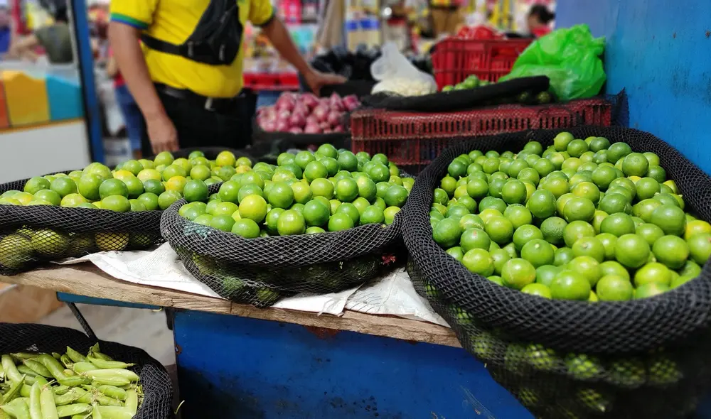 El limón sigue subiendo en los mercados del norte, debido a la poca producción. Foto: Emmanuel Moreno