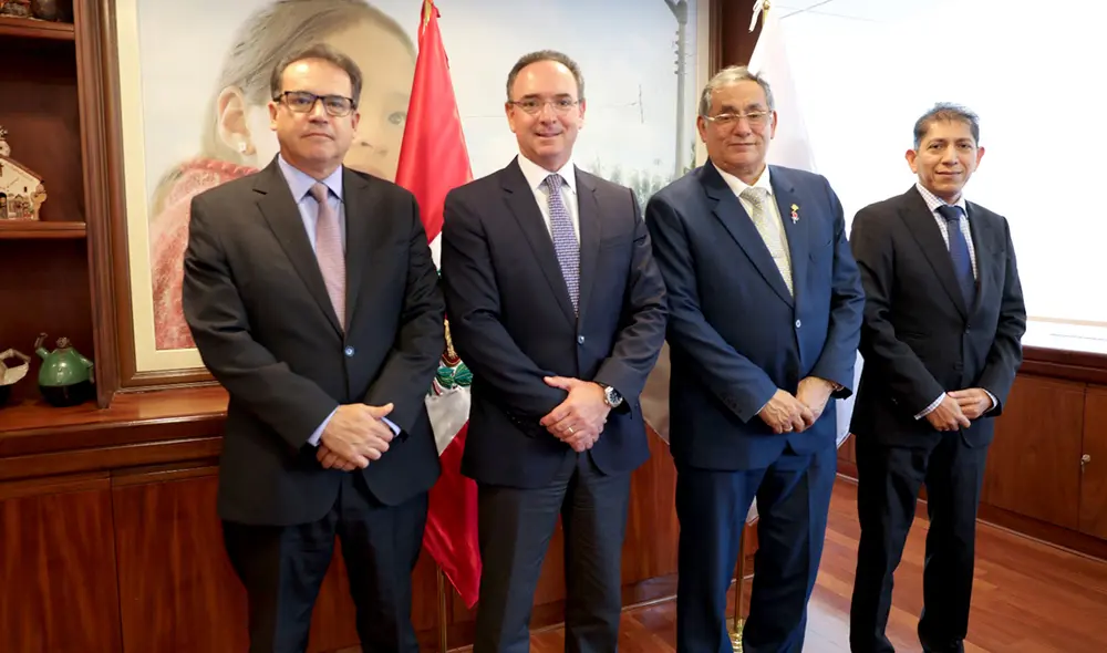 Representantes de la empresa minera peruana Minsur S. A. se reunieron con el titular del Minem. Foto: Minem Representantes de la empresa minera peruana Minsur S. A. se reunieron con el titular del Minem. Foto: Minem