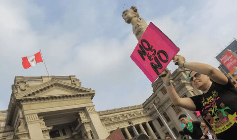 El acoso sexual por Internet es considerado un delito. Foto: Antonio Melgarejo/La República