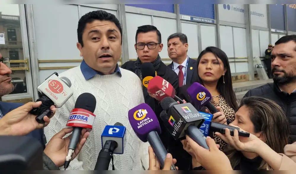 Guillermo Bermejo. El congresista Bermejo es acusado de haber recibido una coima equivalente al 1,5% de 3 obras públicas. Foto: La República/Jessica Merino