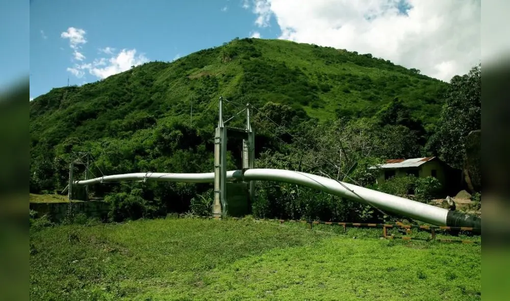 Por ley, los ciudadanos no pueden transitar sin autorización dentro de los 12,5 metros de distancia del oleoducto. Foto: Andina Por ley, los ciudadanos no pueden transitar sin autorización dentro de los 12,5 metros de distancia del oleoducto. Foto: Andina