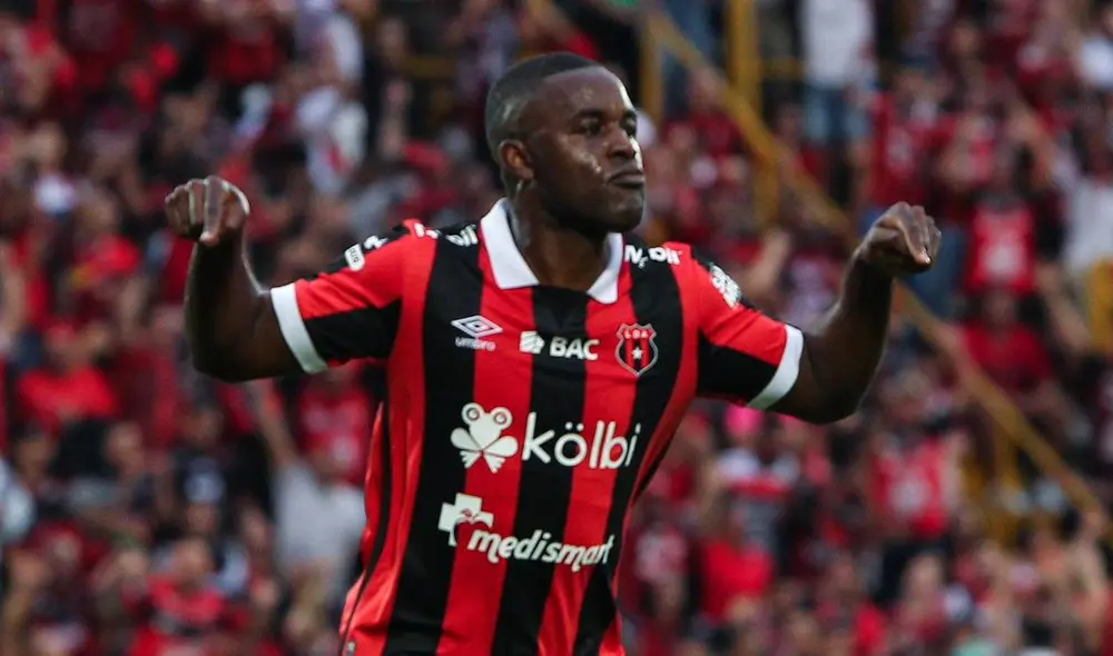 Alajuelense es el líder del fútbol de Costa Rica con 17 puntos. Foto: LDA.