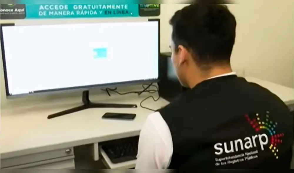 Sunarp ofrece modernizar las tarjetas vehiculares. Foto y video: Panamericana Sunarp ofrece modernizar las tarjetas vehiculares. Foto y video: Panamericana