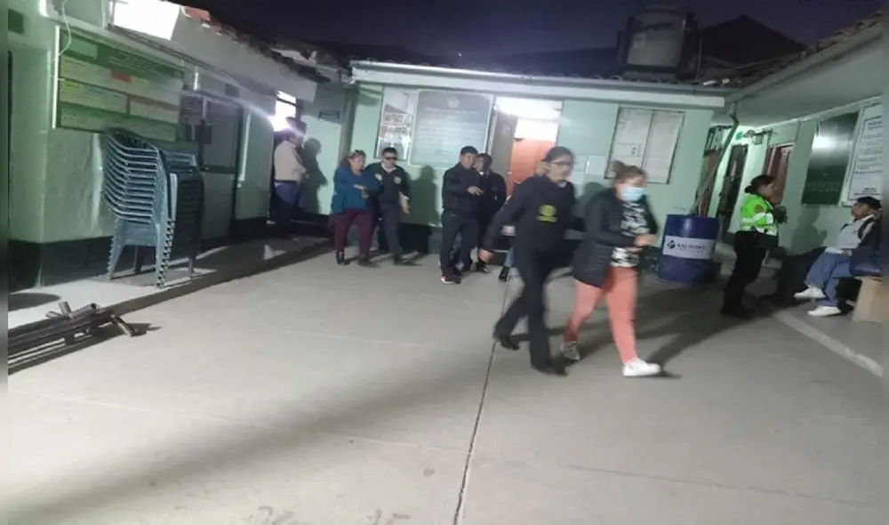 Los tres detenidos fueron trasladados a la comisaría Viva El Perú. Foto: La República Los tres detenidos fueron trasladados a la comisaría Viva El Perú. Foto: La República