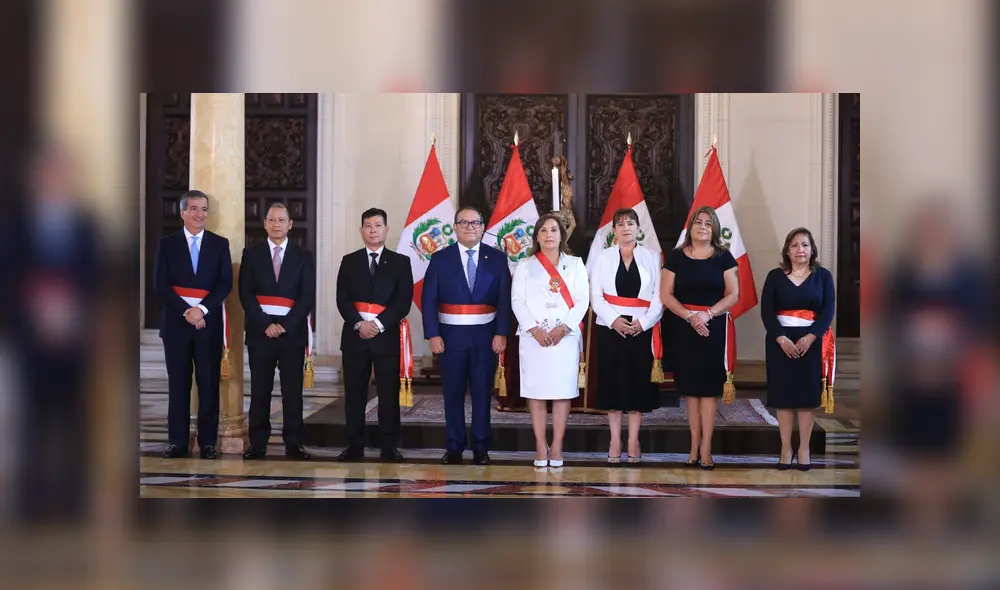 La ceremonia de juramentación se realizó en Palacio de Gobierno, cerca del mediodía. Foto: PCM
