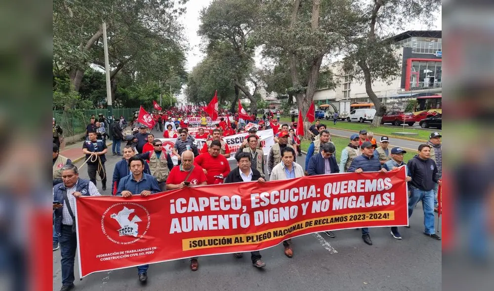 Jornal de obrero de construcción sube en 5,25% para las tres categorías. Foto: Mirian Torres/URPI-LR Jornal de obrero de construcción sube en 5,25% para las tres categorías. Foto: Mirian Torres/URPI-LR