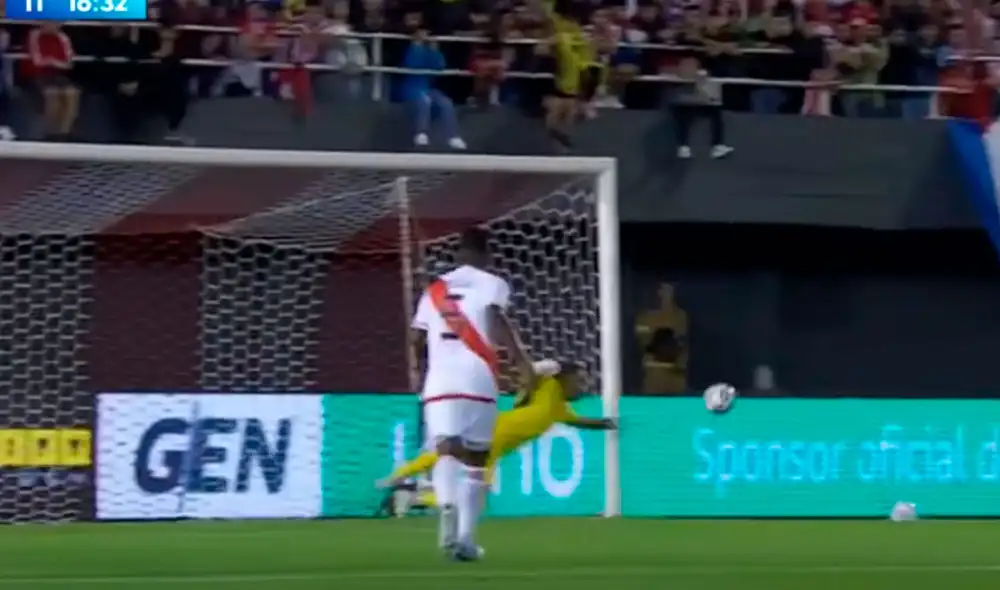 Pedro Gallese evitó el 1-0 de la selección paraguaya. Foto y video: América Deportes