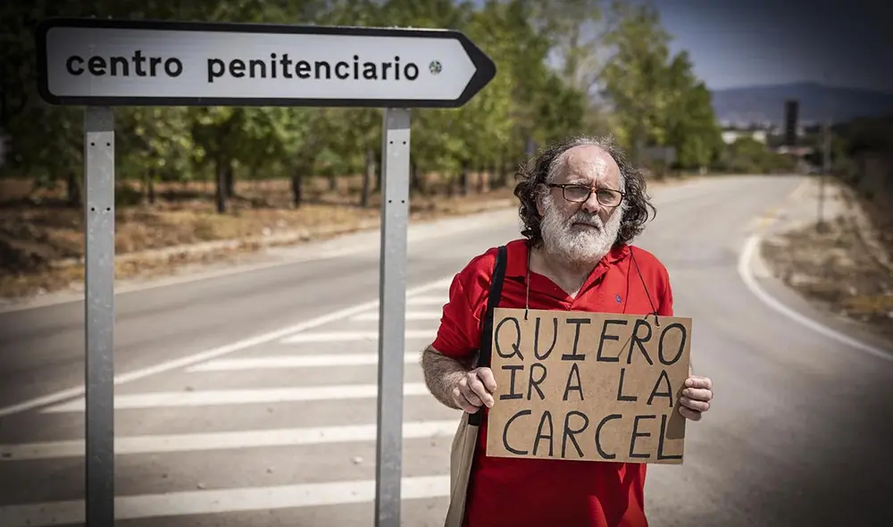 Justo Márquez, enfermo de cáncer, ha pedido ingresar voluntariamente en el centro penitenciario de Alhaurín de la Torre. Foto: composición LR/EFE Justo Márquez, enfermo de cáncer, ha pedido ingresar voluntariamente en el centro penitenciario de Alhaurín de la Torre. Foto: composición LR/EFE