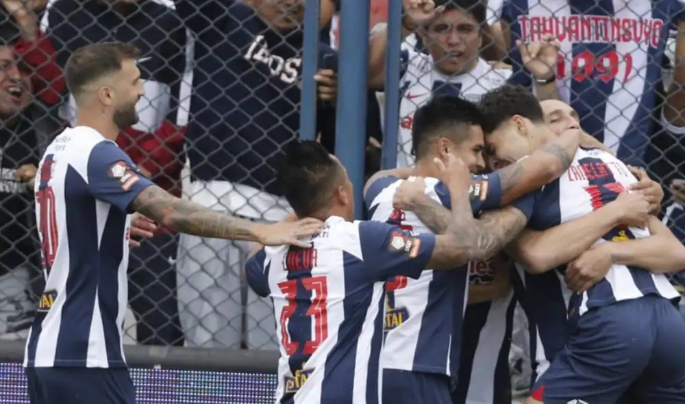 Los blanquiazules sacaron una gran victoria ante la Academia Cantolao. Foto: GLR/Luis Jiménez