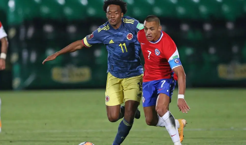 Chile perdió 3-1 ante Uruguay en el debut. Por su parte, Colombia ganó 1-0 a Venezuela. Foto: EFE