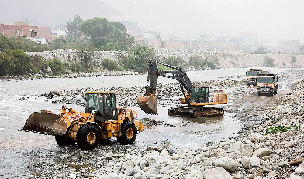 Primeros trabajos. Faltan menos de cuatro meses para el inicio de las lluvias y es poco lo invertido en prevención, señala la CGR. Foto: difusión Primeros trabajos. Faltan menos de cuatro meses para el inicio de las lluvias y es poco lo invertido en prevención, señala la CGR. Foto: difusión