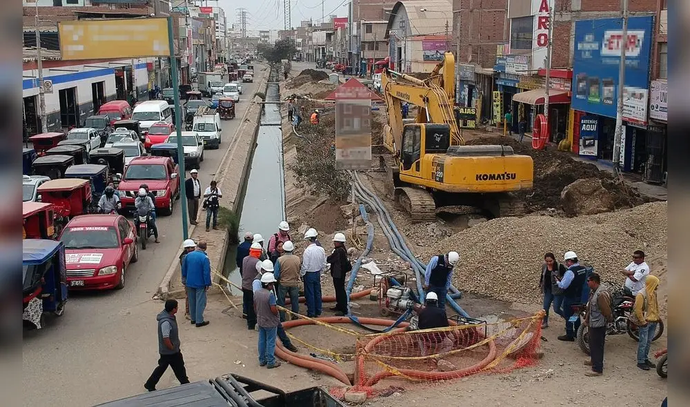Congestión. Tráfico de unidades es latente en la avenida Leguía.