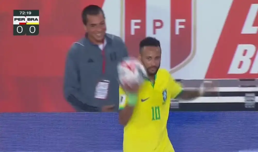 Neymar fue titular en el partido contra Perú y Bassco Soyer estuvo de recogebolas. Foto: captura de TyC Sports