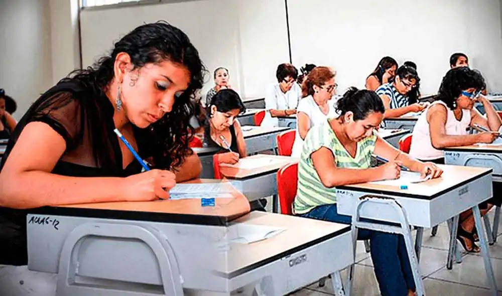 Los docentes debieron rendir varias evaluaciones para ganar el concurso. Foto: La República Los docentes debieron rendir varias evaluaciones para ganar el concurso. Foto: La República