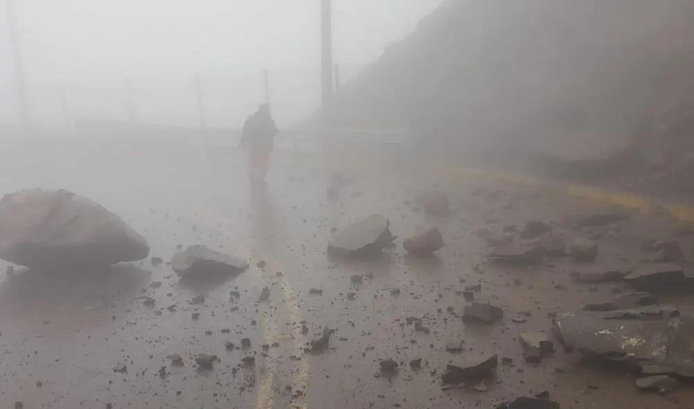 Este 14 de septiembre, por la mañana, se reportó el derrumbe. Foto: La República Este 14 de septiembre, por la mañana, se reportó el derrumbe. Foto: La República