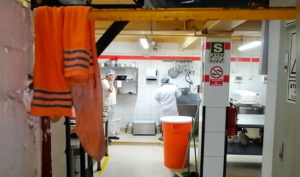 Los trabajadores no explicaron qué hacían las prendas en el área de elaboración de productos. Foto: Municipalidad de Pueblo Libre Los trabajadores no explicaron qué hacían las prendas en el área de elaboración de productos. Foto: Municipalidad de Pueblo Libre