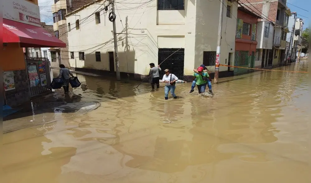 Lluvias del ciclón Yaku ocasionaron desastres en distritos de la región Lambayeque. Foto Clinton Medina/ LR Lluvias del ciclón Yaku ocasionaron desastres en distritos de la región Lambayeque. Foto Clinton Medina/ LR