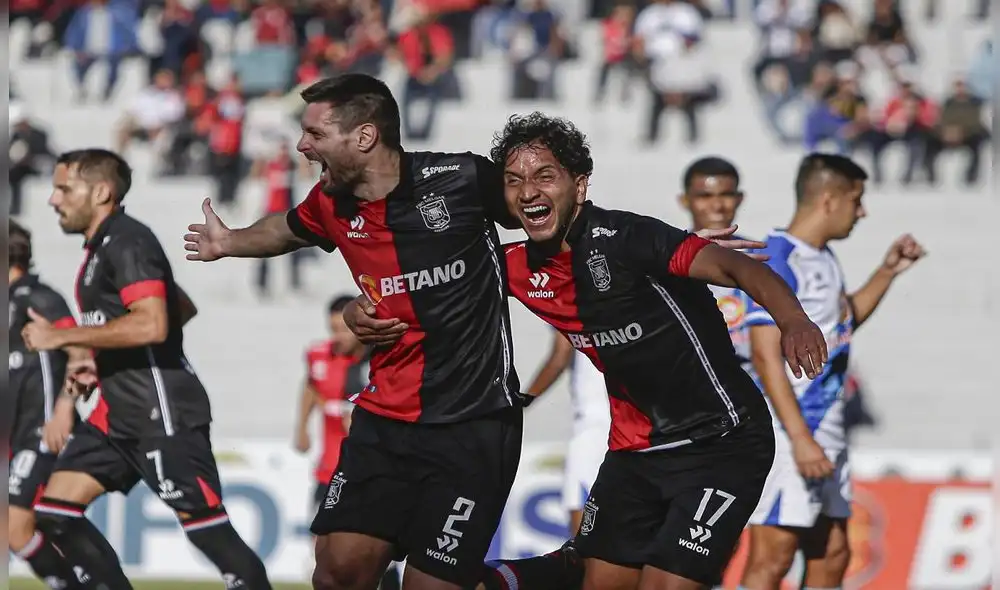 Melgar se hizo fuerte en casa y logró una importante goleada. Galeano se sumó al ataque e hizo su gol.  Foto: Rodrigo Talavera/ LR