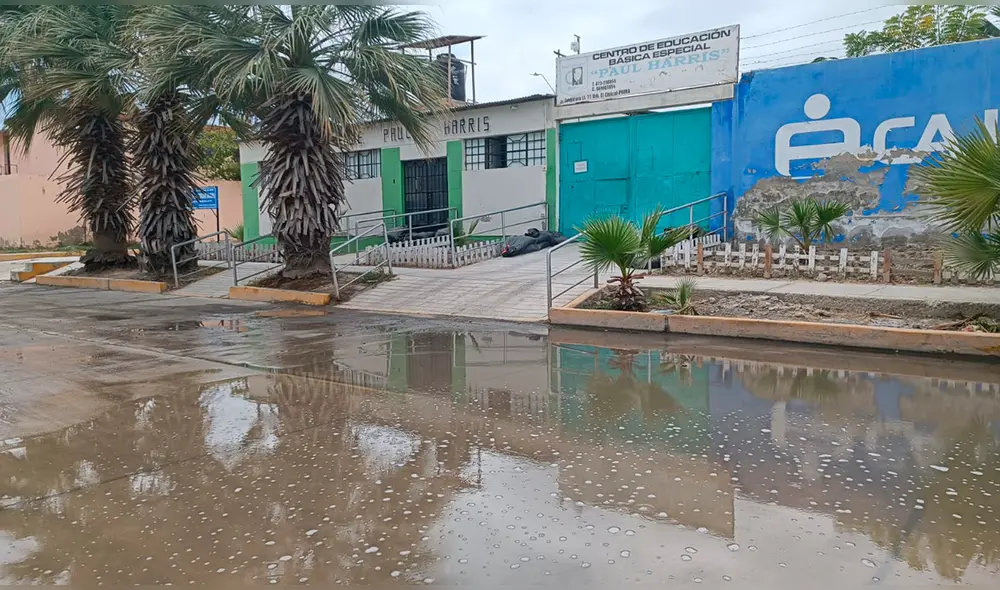 Colapso. Pozas de aguas generan focos de contagios, que podrían agravar el estado de salud. Foto: Maribel Mendo/LR
