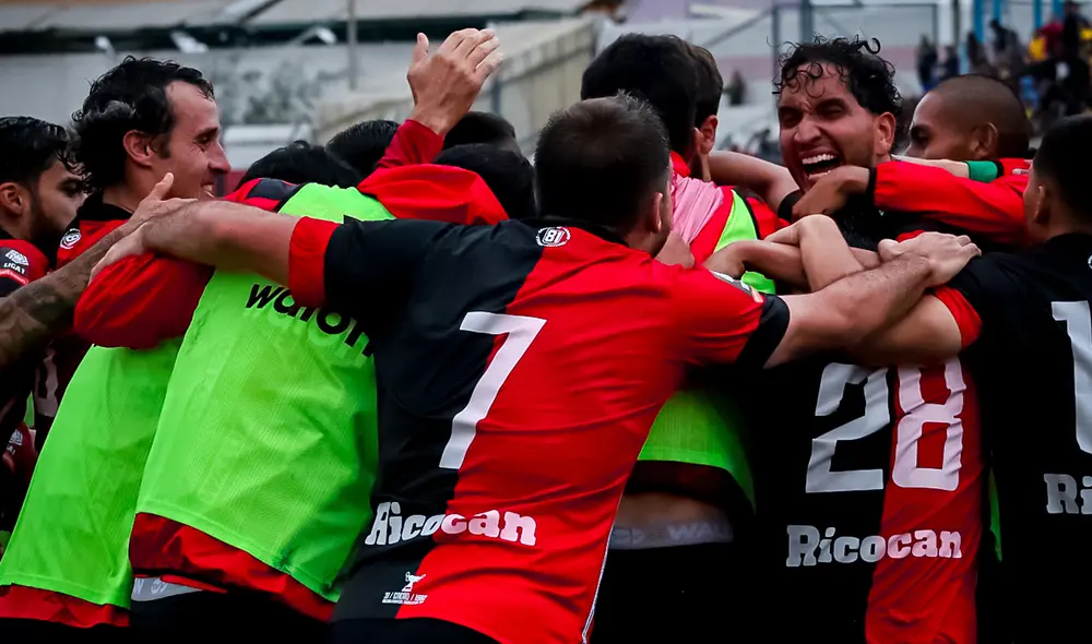 El Dominó lleva tres victorias al hilo en el Torneo Clausura de la Liga 1 2023. Foto: FBC Melgar | Video: Liga 1 Max El Dominó lleva tres victorias al hilo en el Torneo Clausura de la Liga 1 2023. Foto: FBC Melgar | Video: Liga 1 Max
