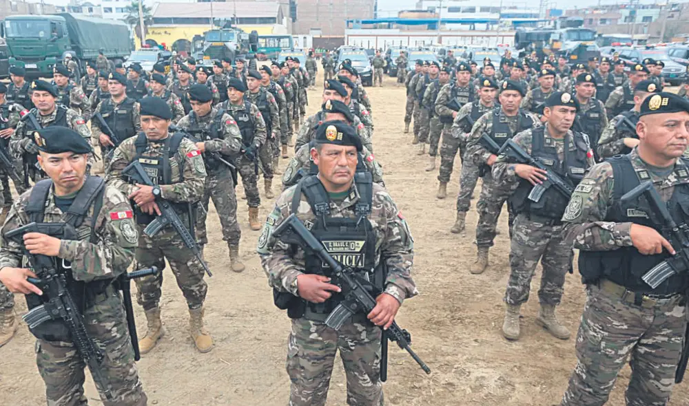 Estado de emergencia. Las Fuerzas Armadas apoyarán a la Policía durante los operativos que se realizarán en los puntos críticos de los distritos declarados. Foto: Félix Contreras/La República