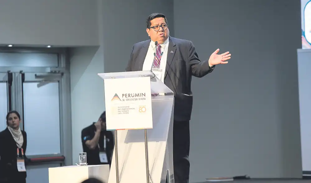 La postura del MEF. En el discurso de clausura de Perumin, el ministro Contreras brindó un mensaje de concertación al empresario del sector minero. Foto: difusión La postura del MEF. En el discurso de clausura de Perumin, el ministro Contreras brindó un mensaje de concertación al empresario del sector minero. Foto: difusión