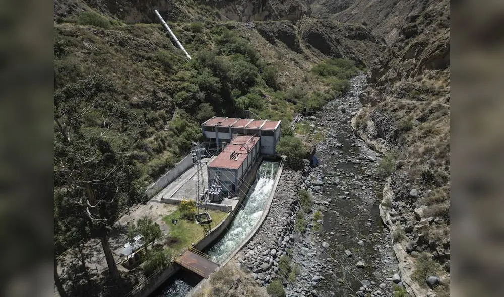 Egasa. Es una de las generadoras de electricidad en Arequipa. Funciona con aguas del Chili. Por el momento estas descargas no sufrieron reducción drástica. Foto: Rodrigo Talavera