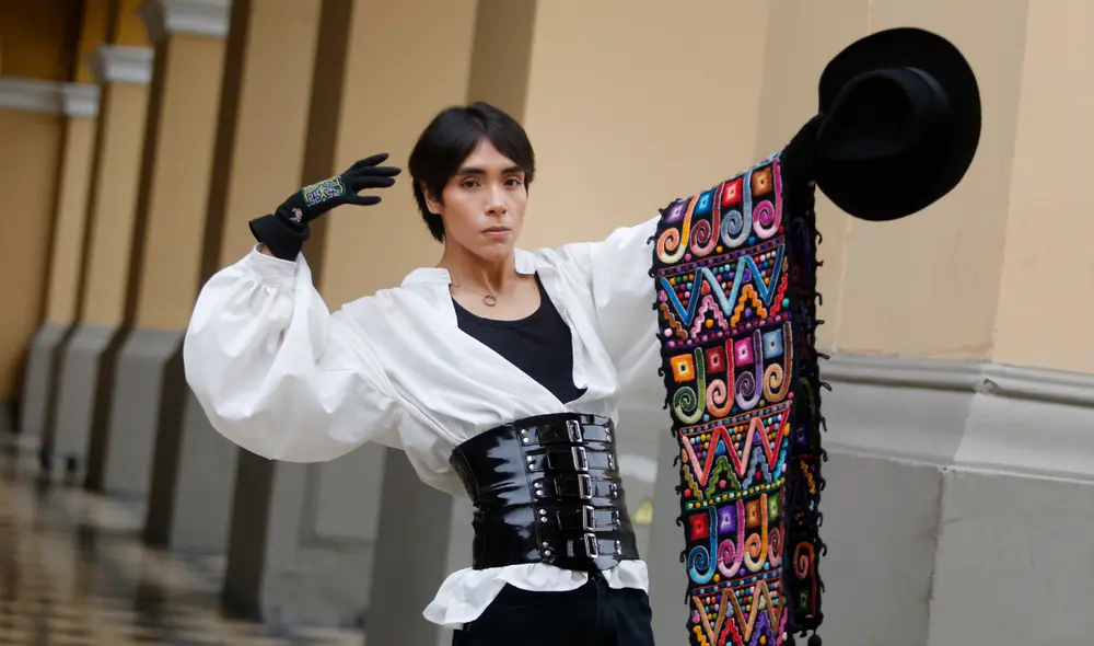 El gusto por el k-pop le surgió a Lenin en la secundaria. Foto: Félix Contreras/La República El gusto por el k-pop le surgió a Lenin en la secundaria. Foto: Félix Contreras/La República