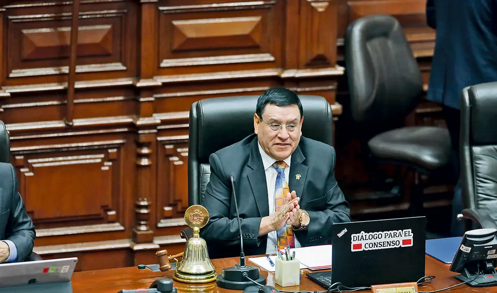 Alejandro Soto. Desde que asumió el cargo, el presidente del Parlamento se vio envuelto en una serie de acusaciones. Foto: Antonio Melgarejo/La República