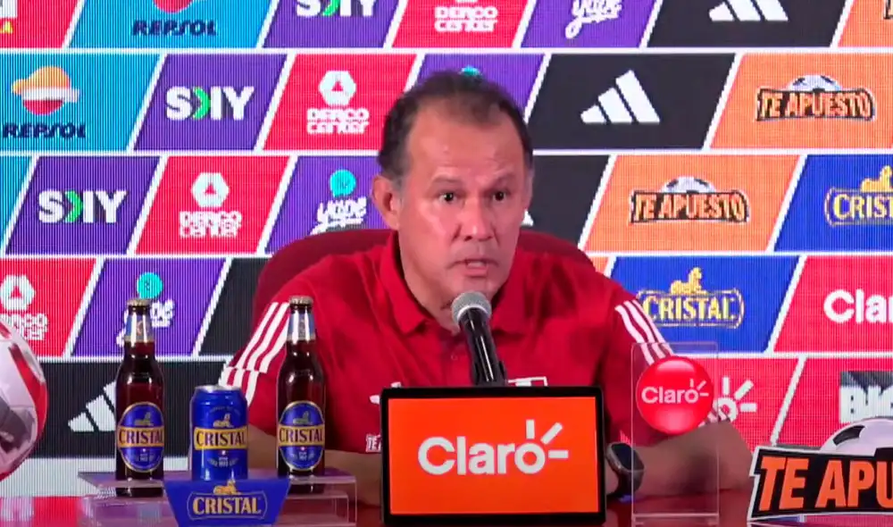 Juan Reynoso brindó una conferencia de prensa donde dio la lista de convocados. Foto: captura/FPF Juan Reynoso brindó una conferencia de prensa donde dio la lista de convocados. Foto: captura/FPF