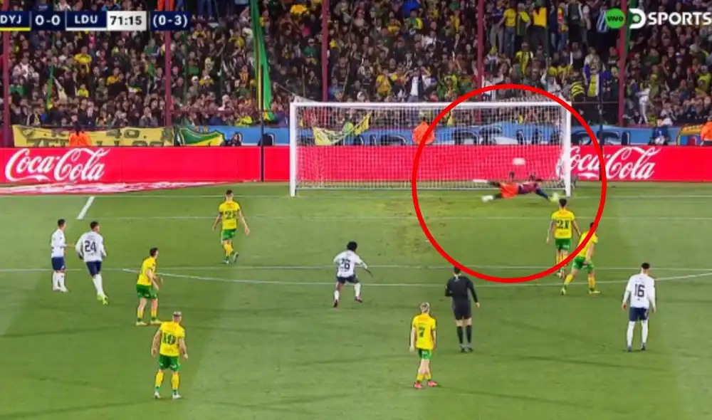 Paolo Guerrero estuvo muy cerca de abrir el marcador. Foto: captura/DSports Paolo Guerrero estuvo muy cerca de abrir el marcador. Foto: captura/DSports