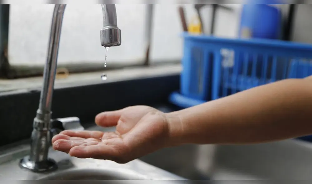 El servicio de agua se restablecerá progresivamente después de los trabajos de empalmes que se realizarán, informó Sedapal. Foto: Mauricio Malca / La República
